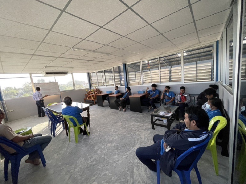 มีการฝึกอบรมพนักงาน